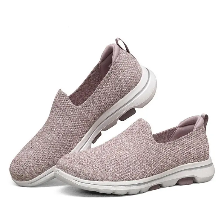 China Hot Selling Fashion Style Outdoor Walking Light Weight Adult Men Shoes Casual